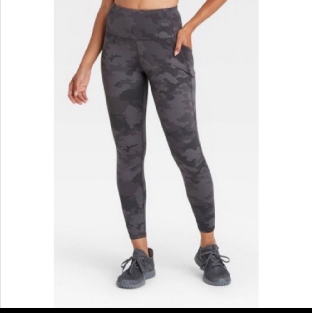 All in Motion High Rise Camo Grey Pockets Workout Yoga Ankle Leggings Small